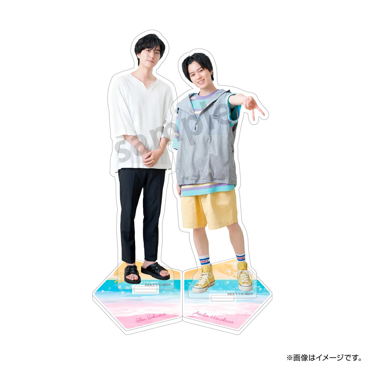 みなと商事コインランドリー２ アクリルスタンド（砂浜） 英明日香