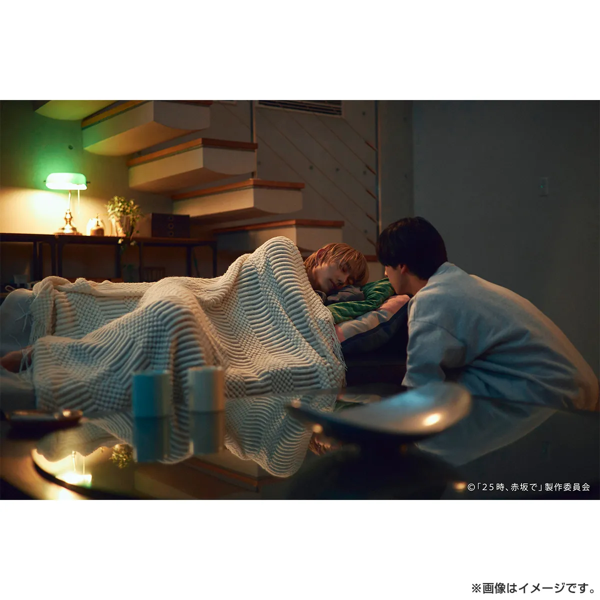 ２５時、赤坂で マグカップ 白崎由岐